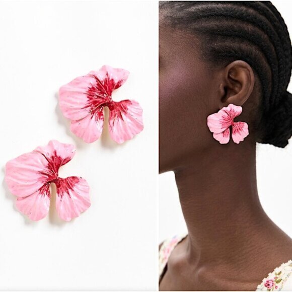 NEW ~ Anthropologie Shashi Una Una Evening Flower Earrings - Picture 1 of 12